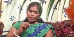 telugu aunty video sexy|పూకు చూపిస్తున్నా దెంగడానికి రావేంటిరా 